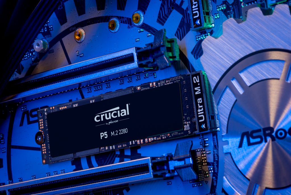 Crucial P5 1TB PCIe M.2 2280SS SSD- view 4